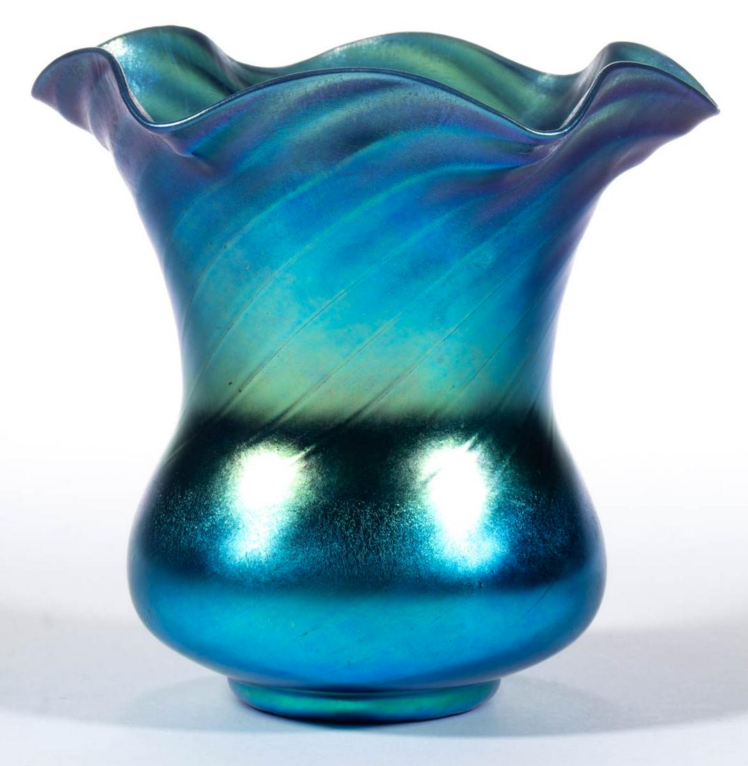 STEUBEN BLUE AURENE IRIDESCENT ART GLASS VASE (1 of 1)