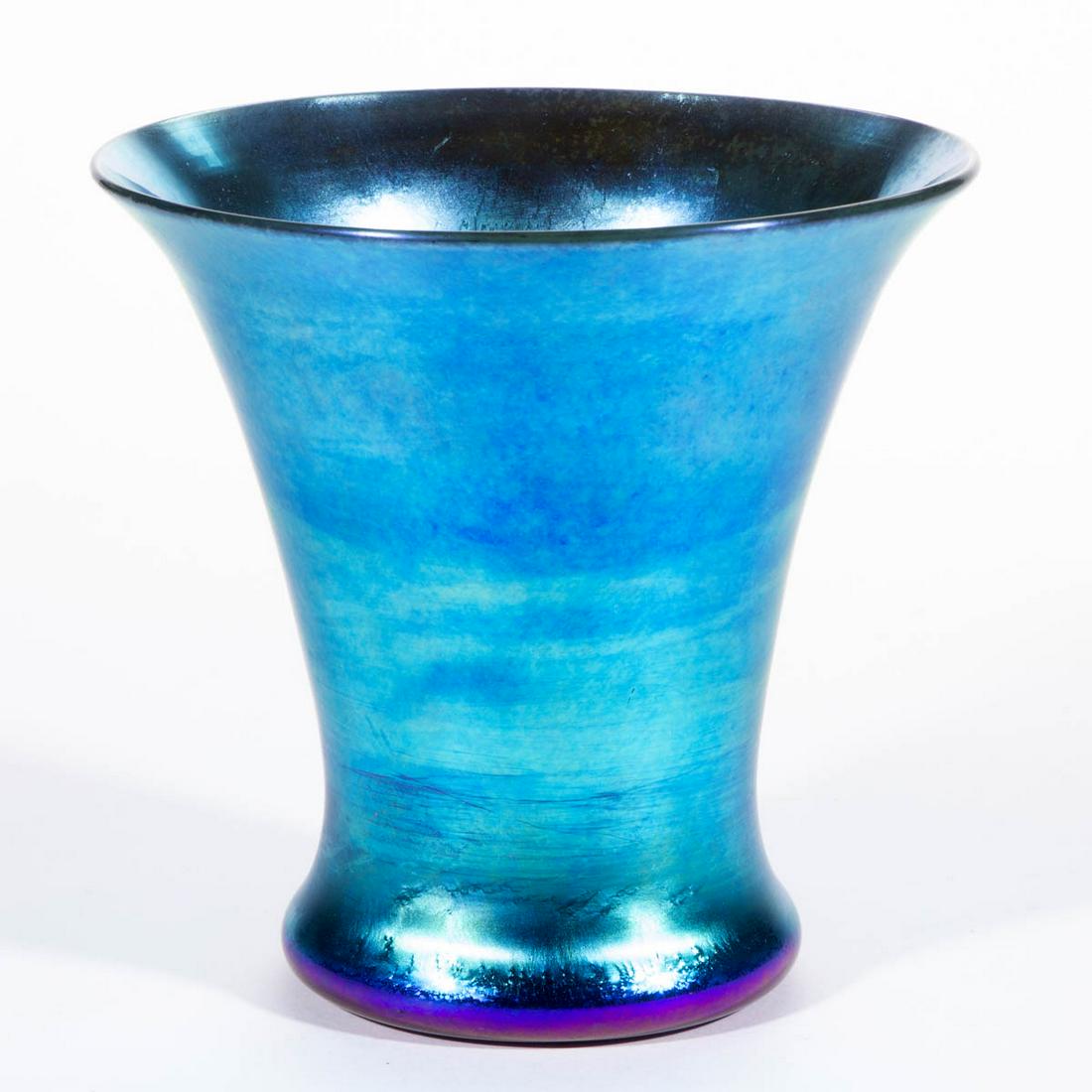 STEUBEN BLUE AURENE ART GLASS VASE (1 of 1)