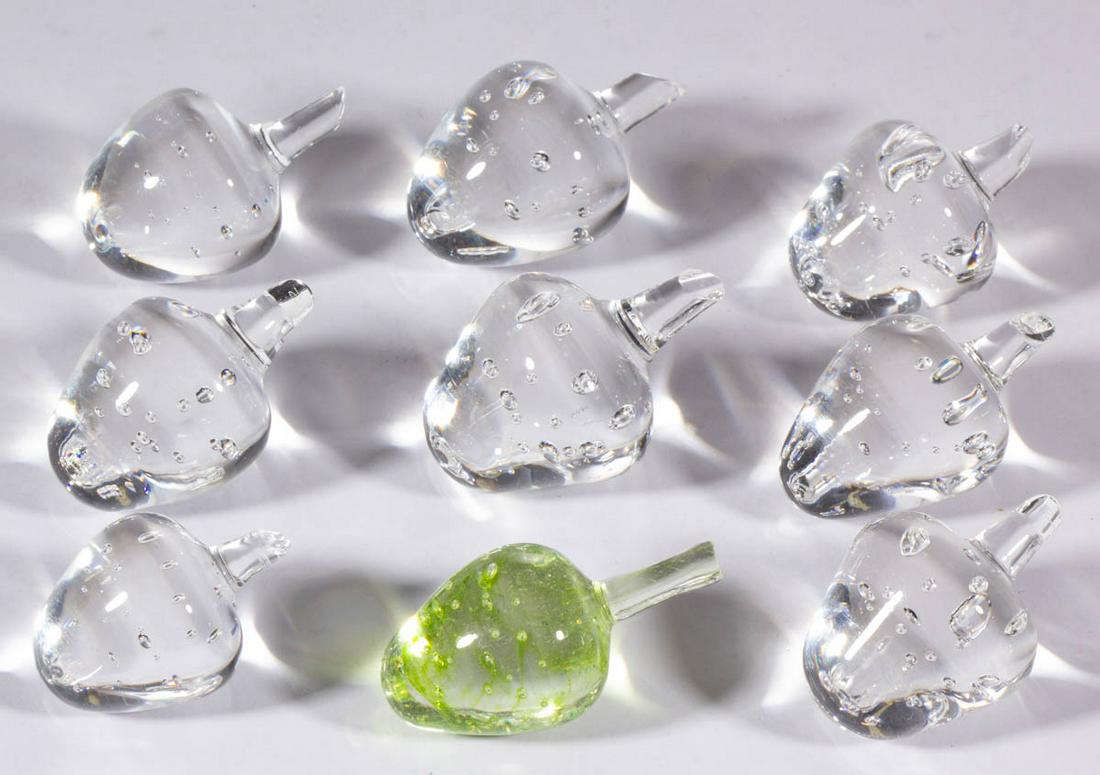 STEUBEN CONTROLLED-BUBBLE ART GLASS STRAWBERRIES, LOT (1 of 1)