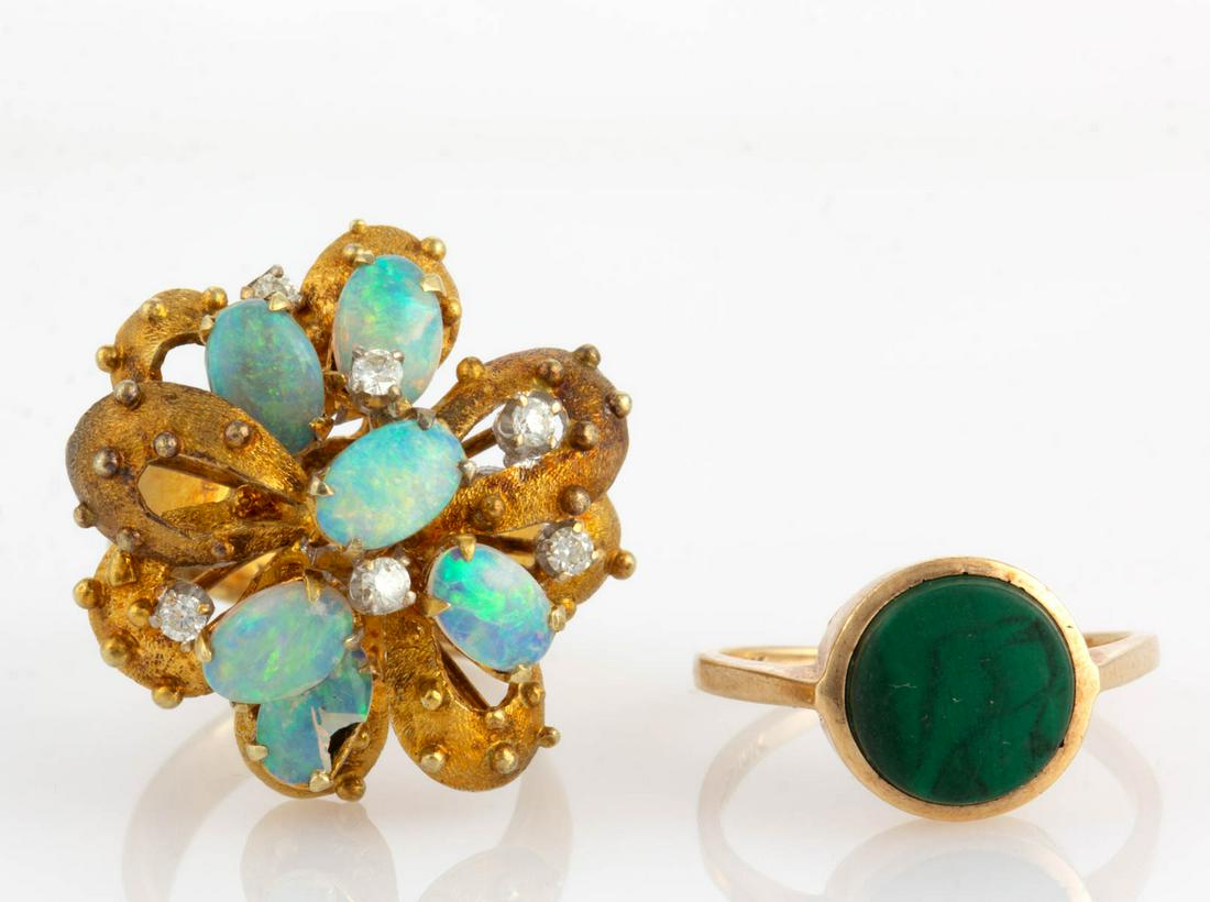 VINTAGE 10K AND 18K YELLOW GOLD LADY'S RINGS, LOT OF: VINTAGE 10K AND 18K YELLOW GOLD LADY'S RINGS, LOT OF TWO, comprising a 10K gold ring with round malachite stone, and an 18K gold cocktail ring with a "C.J." maker's mark and floriform top featuring si