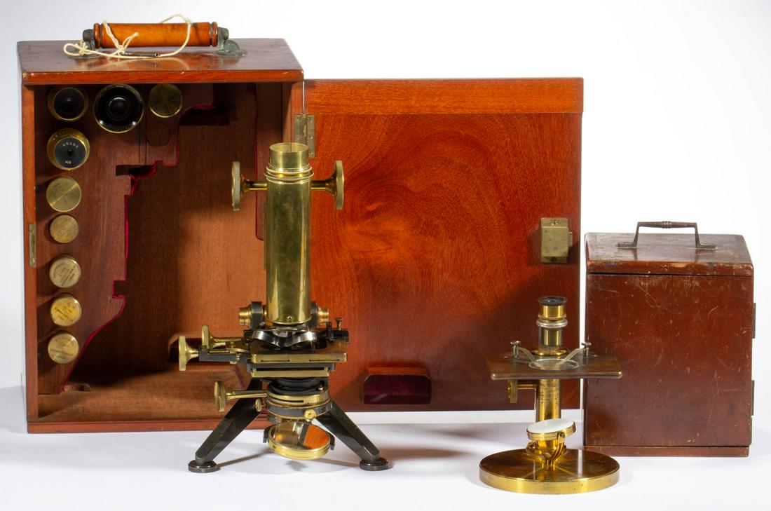 ANTIQUE CASED BRASS W. WATSON & SONS COMPOUND MONOCULAR: ANTIQUE CASED BRASS W. WATSON & SONS COMPOUND MONOCULAR METALLURGICAL MICROSCOPE, marked "W. WATSON & SONS LTD / 313 HIGH HOLBURN / LONDON / 11779" to lacquered base, retaining original fitted mahogan