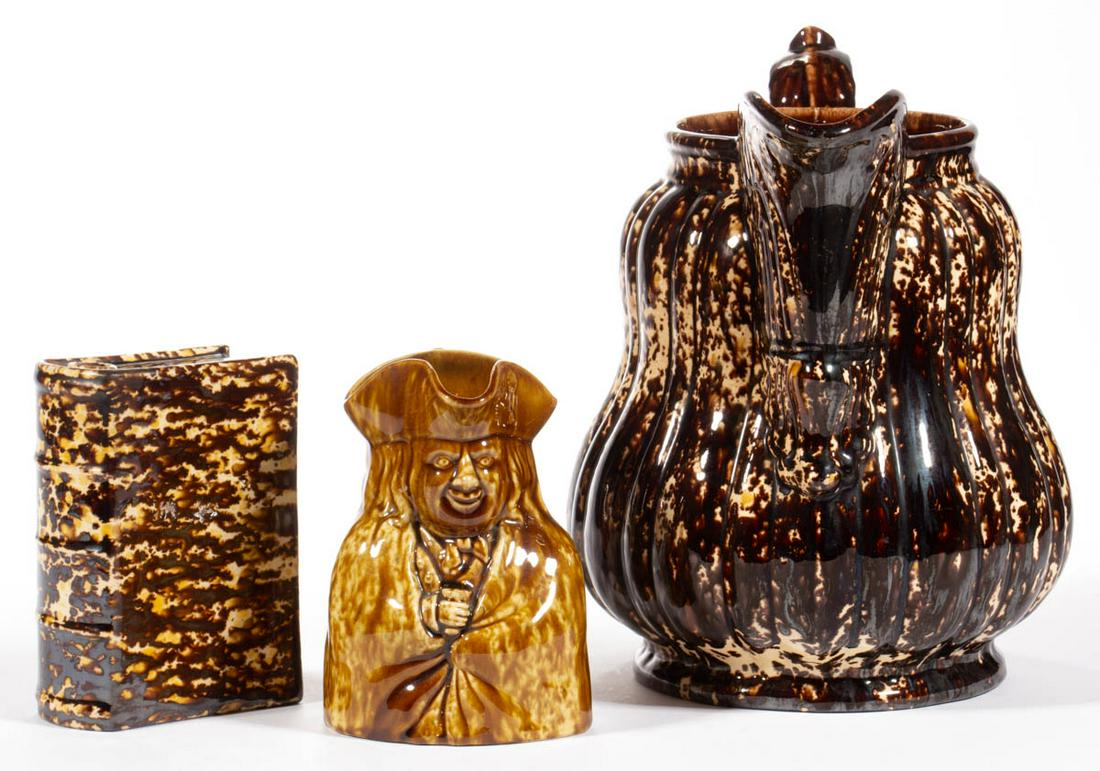 AMERICAN BENNINGTON ROCKINGHAM-GLAZE POTTERY DRINKING (1 of 2)