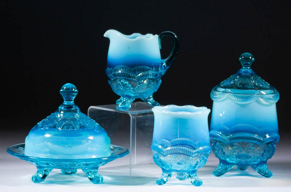 MANILA / WREATH AND SHELL FOUR-PIECE TABLE SET (1 of 1)