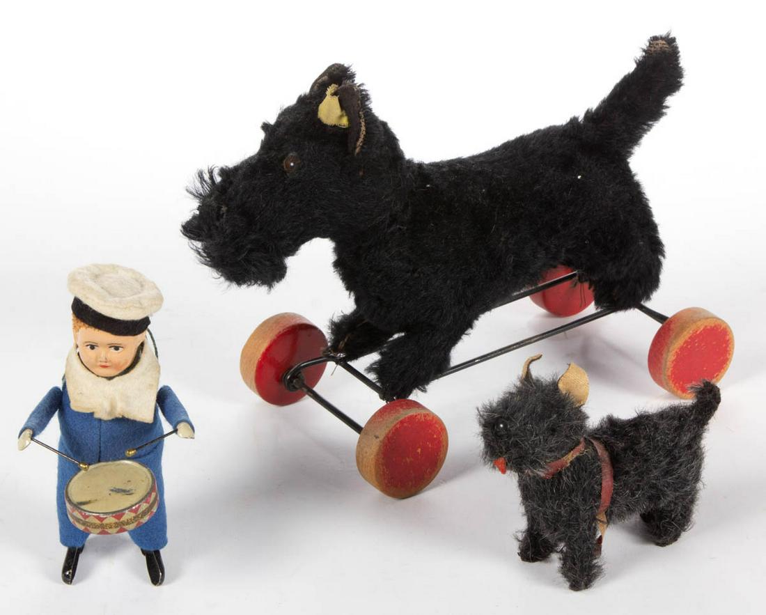 SCHUCO GERMAN 975/1 SAILOR DRUMMER BOY TIN WIND-UP TOY (1 of 2)