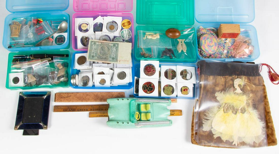 ASSORTED COLLECTIBLES AND OTHER ARTICLES, UNCOUNTED LOT (1 of 4)