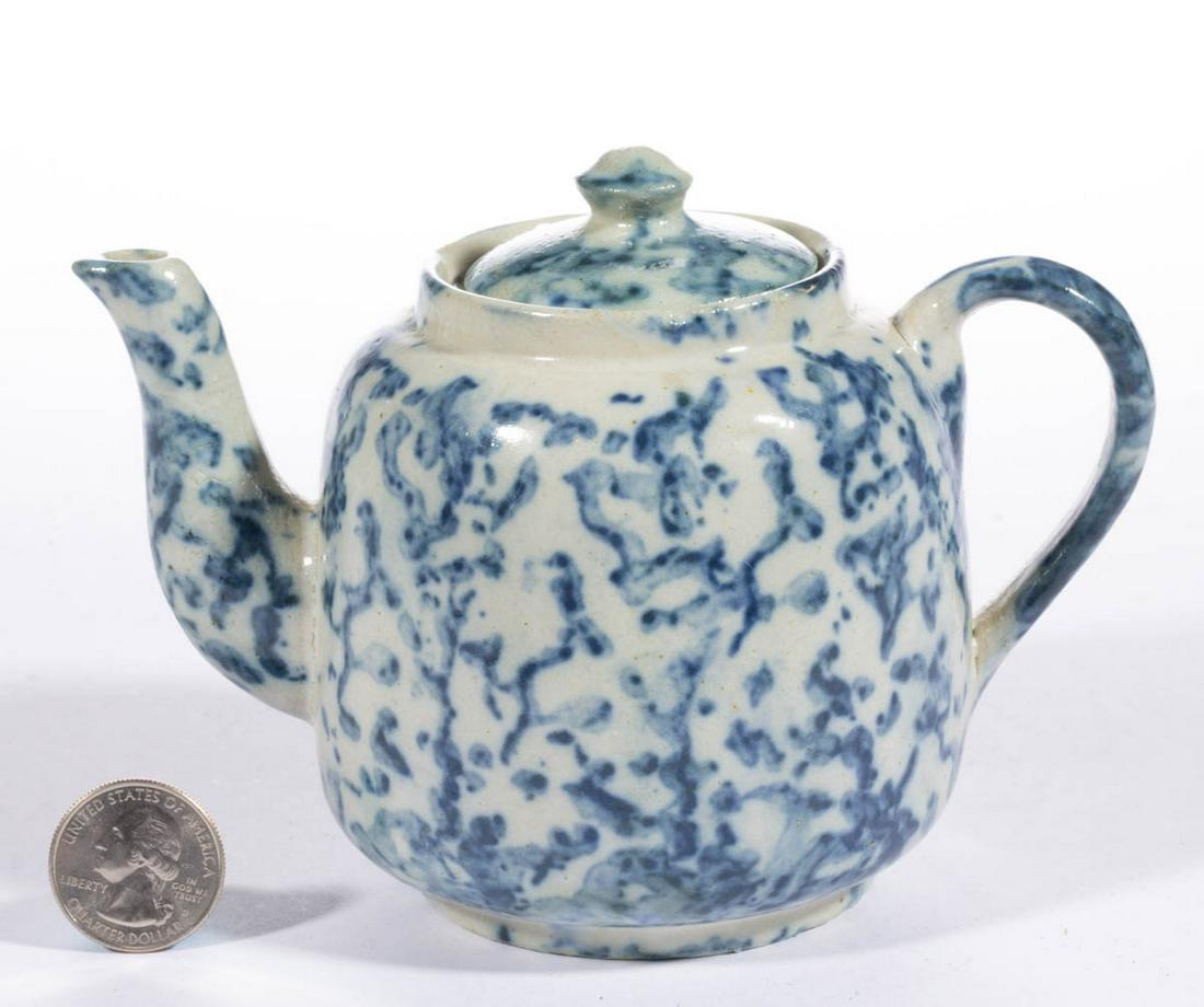 AMERICAN BLUE AND WHITE SPONGEWARE CHILDRENâ€™S TOY (1 of 2)