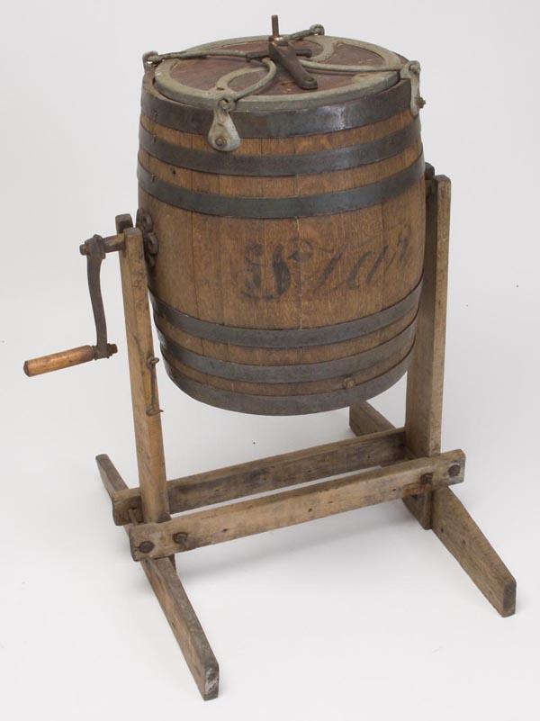 49 STAR BARRELSTYLE BUTTER CHURN ON STAND