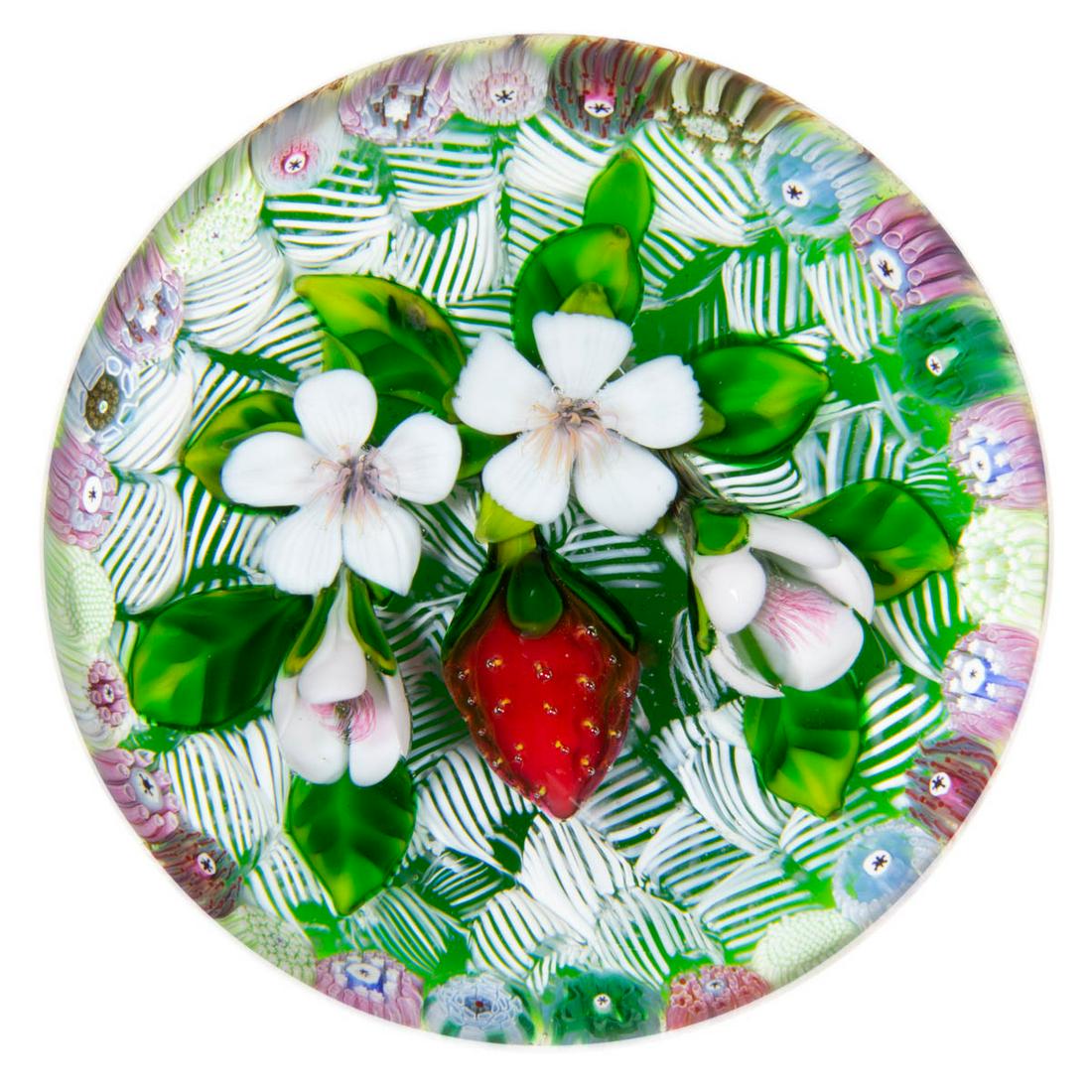 DELMO TARSITANO (AMERICAN 1921-1991) STRAWBERRY AND: DELMO TARSITANO (AMERICAN 1921-1991) STRAWBERRY AND BOUQUET LAMPWORK STUDIO ART GLASS PAPERWEIGHT, single red strawberry connected to a single-branch garland of two white blossoms and two white buds w