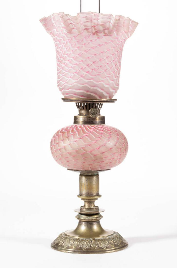 NAILSEA / VERRE MOIRE MINIATURE PEG LAMP (1 of 1)