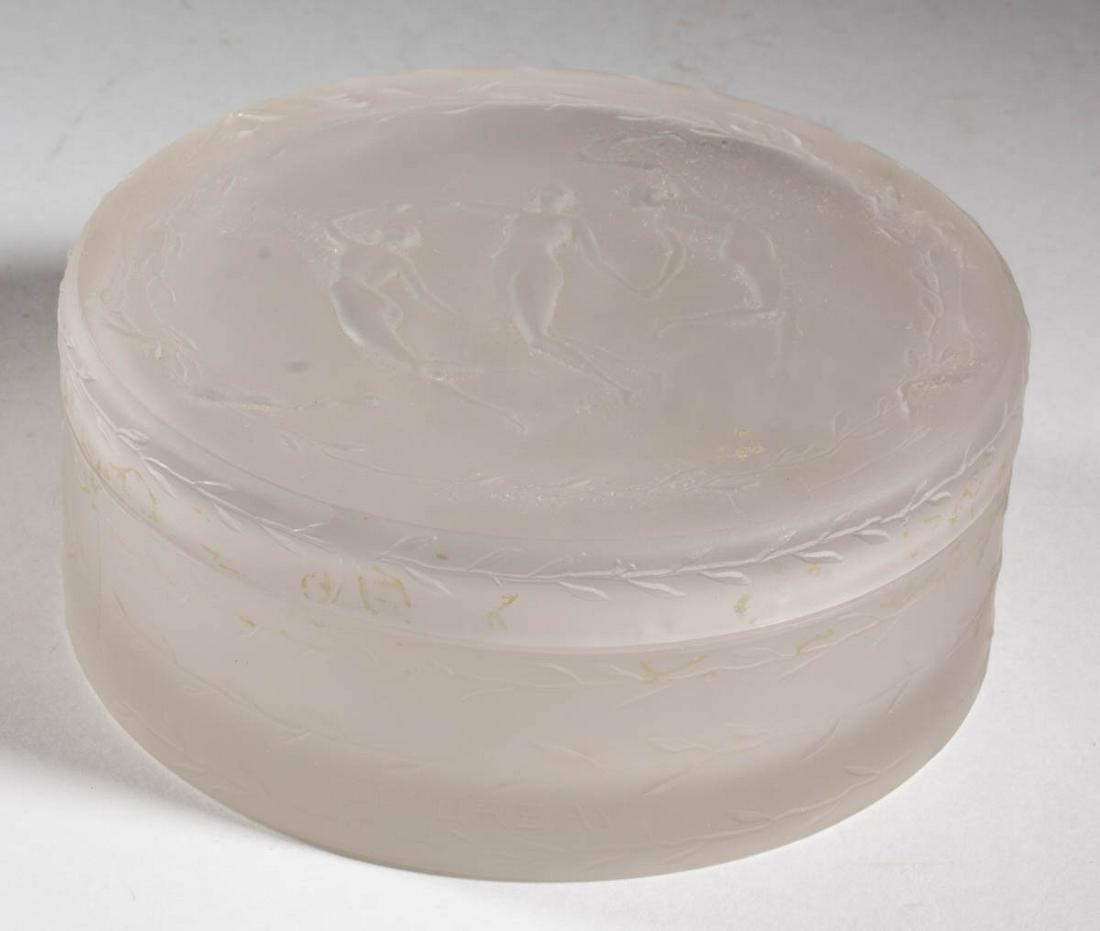LALIQUE TRIOS FIGURINES ART GLASS POWDER BOX (1 of 1)