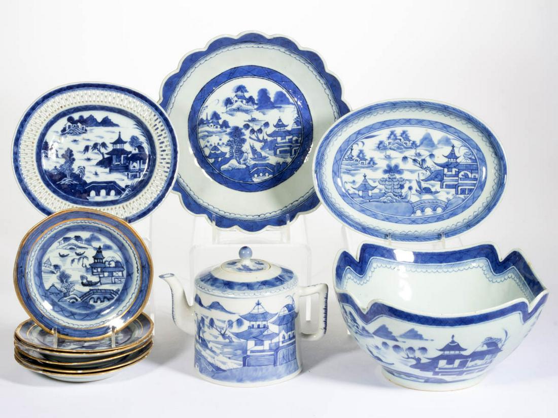 CHINESE EXPORT CANTON PORCELAIN TEA AND TABLE ARTICLES, (1 of 1)
