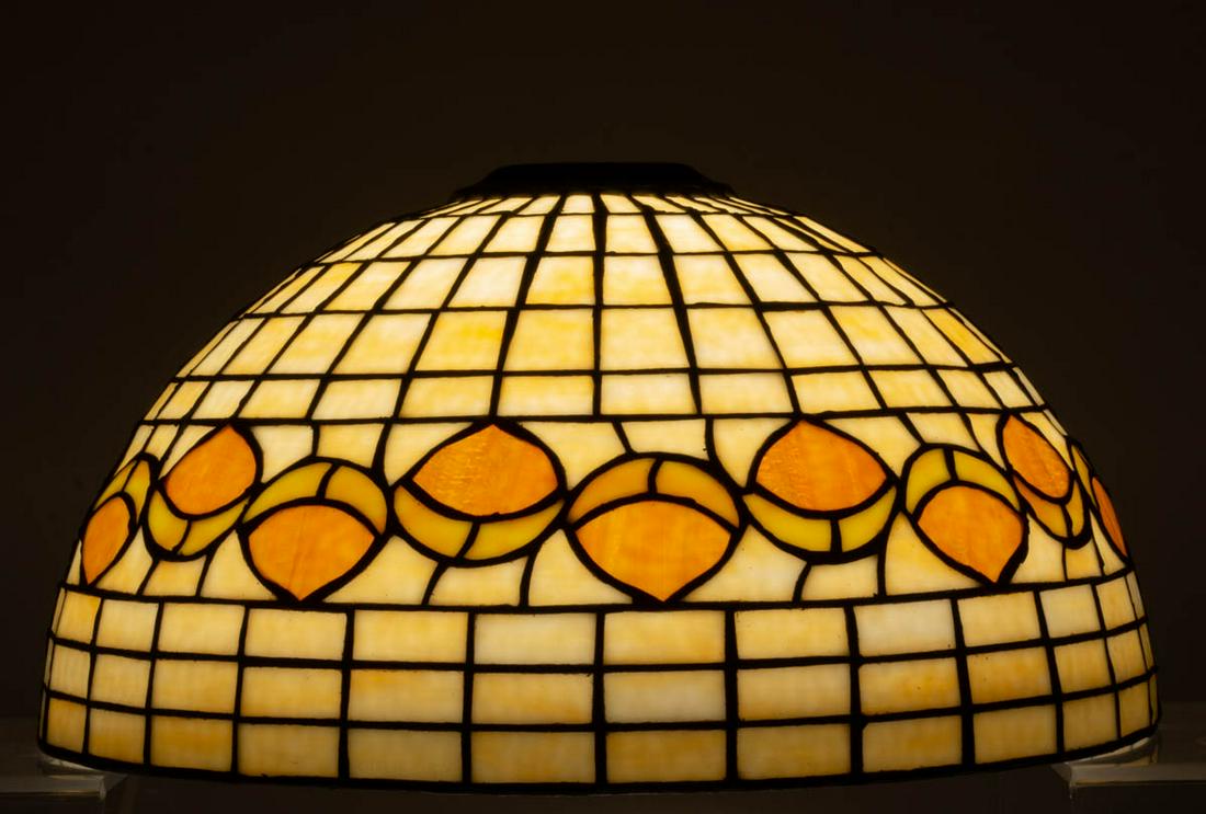 TIFFANY-STYLE ACORN LEADED GLASS LAMP SHADE (1 of 2)