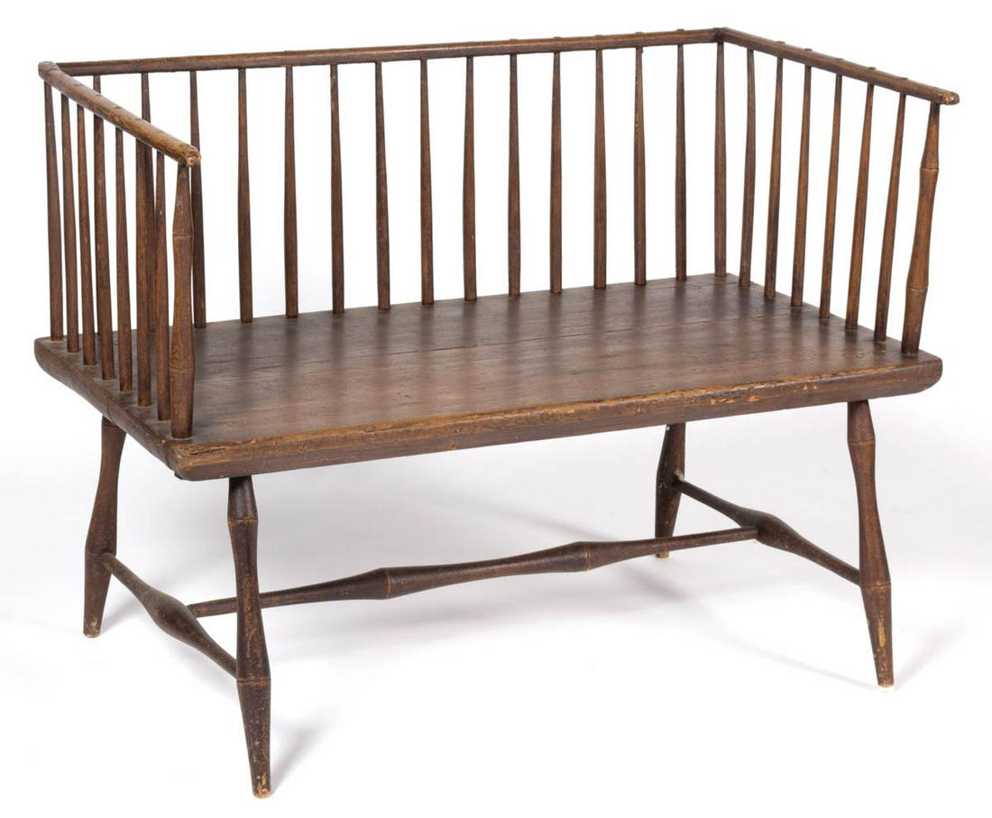 NEW ENGLAND WINDSOR PAINTED BEDSIDE CRIB / BENCH: NEW ENGLAND WINDSOR PAINTED BEDSIDE CRIB / BENCH, three-sided box form having a plain crest rail on three sides, terminating in tiny carved knuckles, above 26 total spindles, deep, flat plank seat, ra