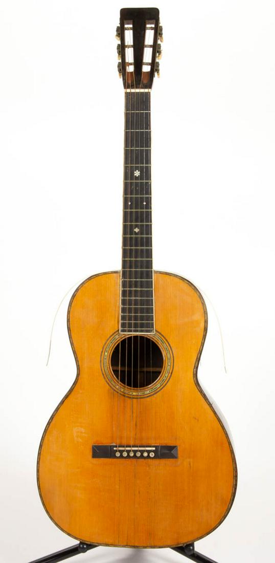 1910 MARTIN 00-30 NATURAL ACOUSTIC GUITAR: 1910 MARTIN 00-30 NATURAL ACOUSTIC GUITAR, serial number 11186, six string, spruce top with abalone inlay rosette and herringbone inlay along edges, rosewood sides and back with inlaid herringbone pur