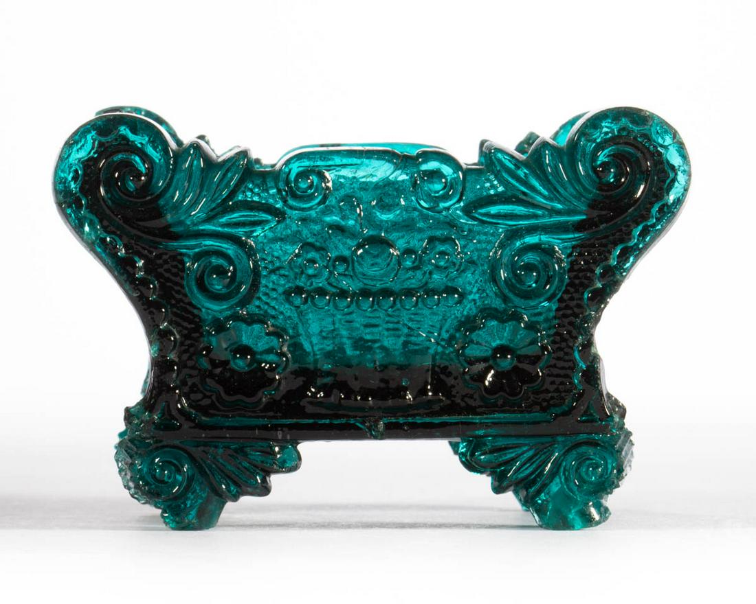 BF-1D BASKET OF FLOWERS PRESSED OPEN SALT (1 of 1)