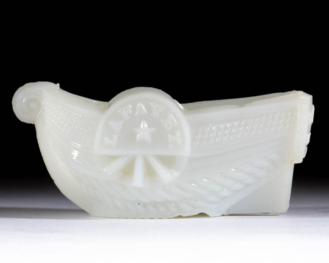 BT-4D "LAFAYET" STEAMBOAT PRESSED OPEN SALT (1 of 1)