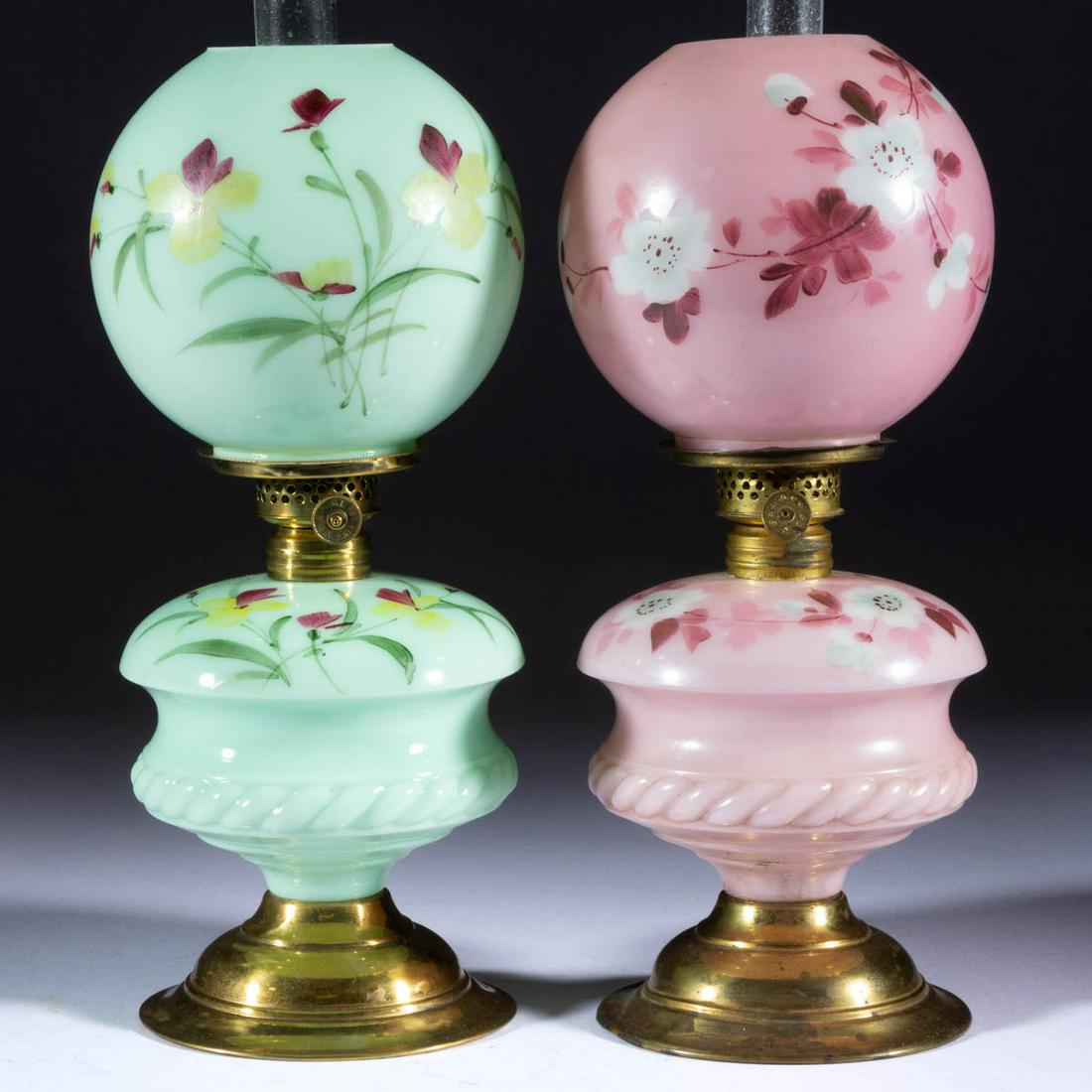 VICTORIAN DECORATED ROPE EMBOSSED MINIATURE STAND (1 of 1)