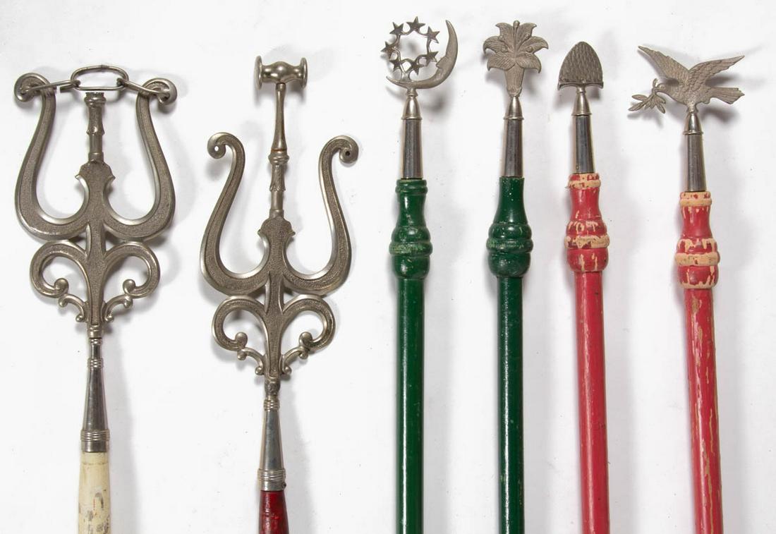 AMERICAN ODD FELLOWS / LODGE CEREMONIAL STAFFS, LOT OF: AMERICAN ODD FELLOWS / LODGE CEREMONIAL STAFFS, LOT OF SIX, including examples with dove, crescent moon, and hammer, each with original painted shafts. Late 19th/first quarter 20th century. One 80" HO