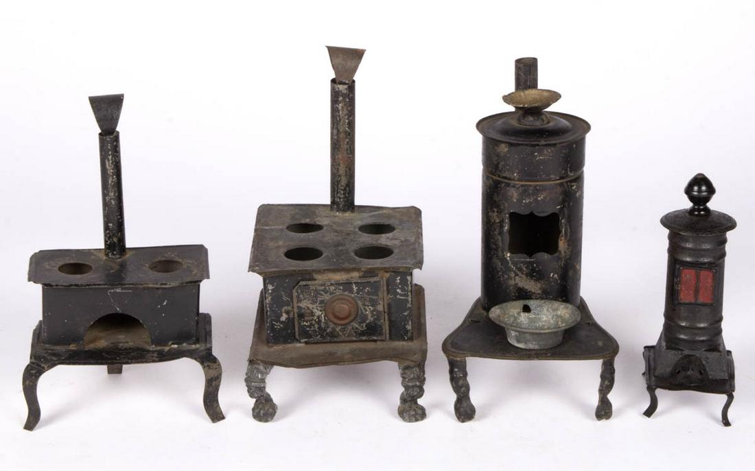 DOLLHOUSE / MINIATURE SHEET-IRON OR TIN STOVES, LOT OF (1 of 2)