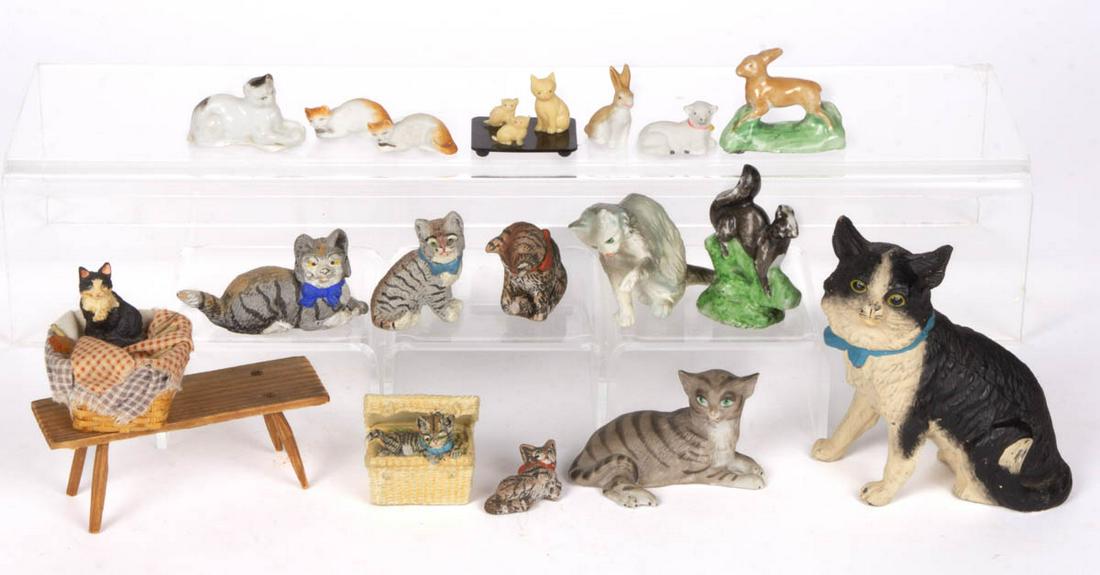 ASSORTED DOLLHOUSE / MINIATURE ANIMAL FIGURES, LOT OF (1 of 3)