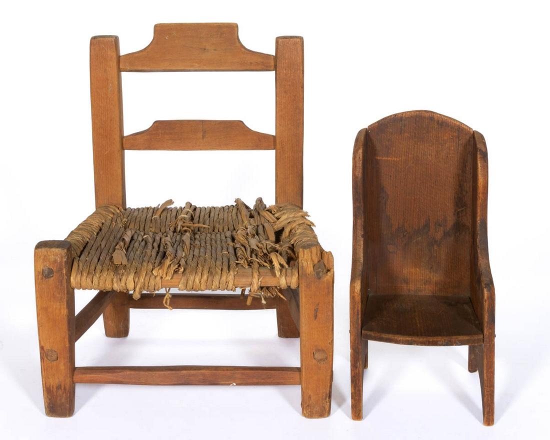 AMERICAN COUNTRY DOLL SEATING FURNITURE, LOT OF TWO (1 of 3)