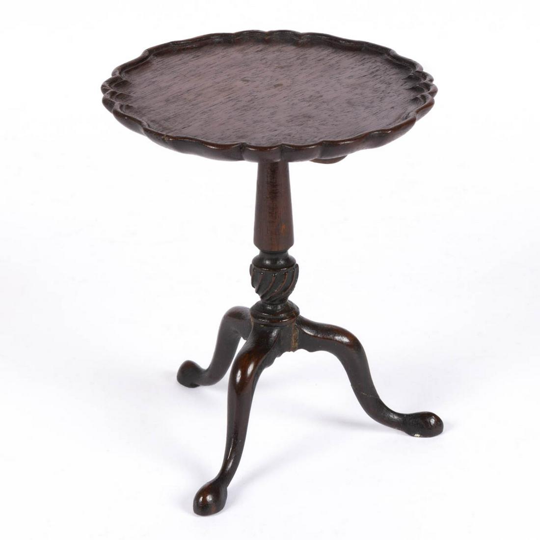 AMERICAN OR BRITISH CHIPPENDALE CARVED MAHOGANY DOLL (1 of 3)