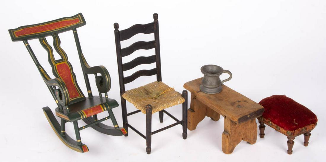 ASSORTED DOLL / MINIATURE FURNITURE, LOT OF FIVE (1 of 3)