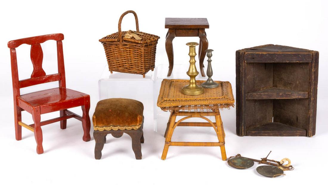 ASSORTED DOLL / MINIATURE WOOD AND METAL FURNITURE AND (1 of 3)
