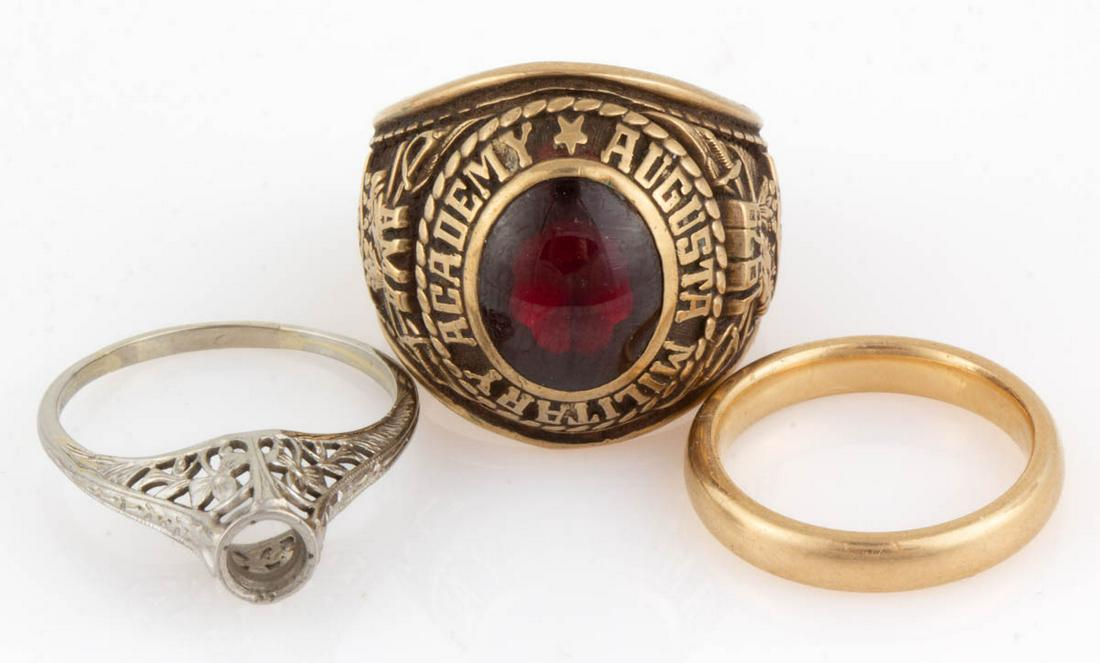 ANTIQUE / VINTAGE 10K, 14K, AND 18K GOLD RINGS, LOT OF (1 of 2)