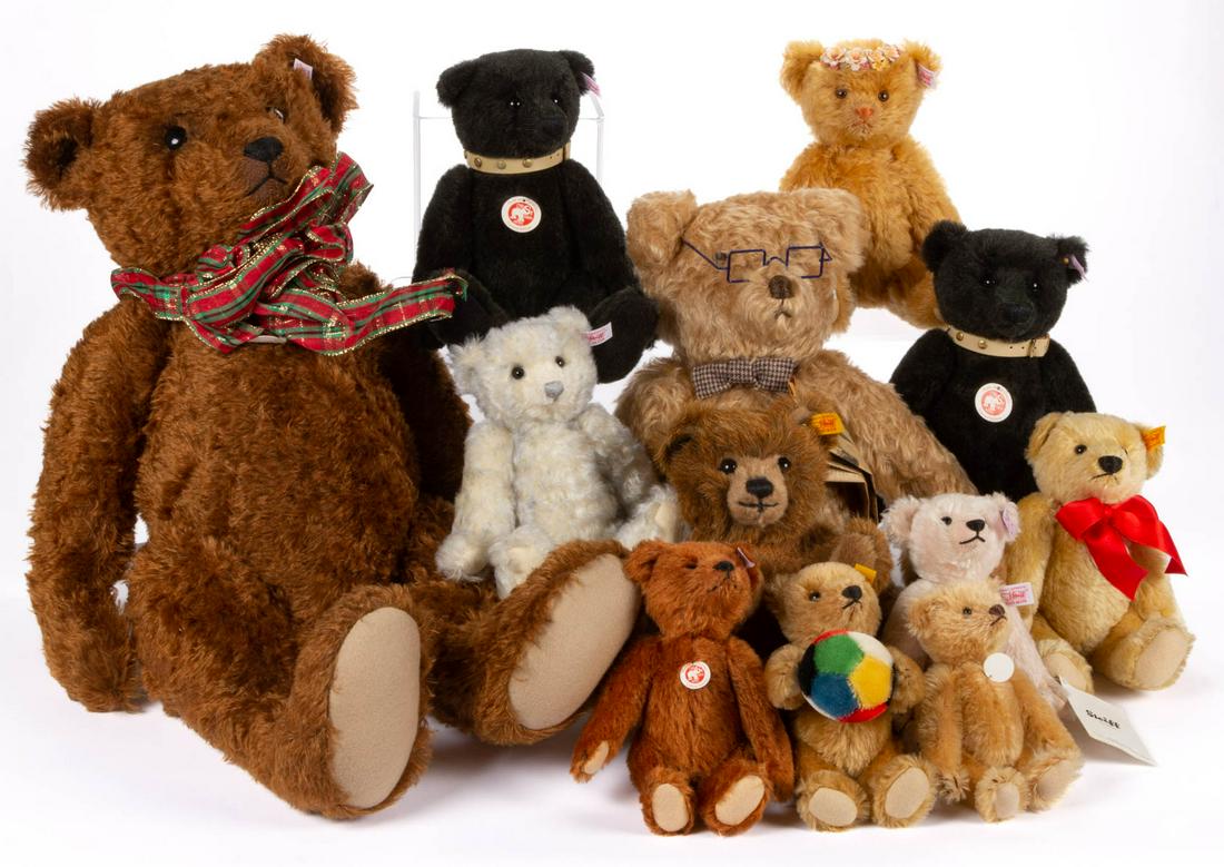 ASSORTED STEIFF AND OTHER MANUFACTURERS STUFFED TEDDY: ASSORTED STEIFF AND OTHER MANUFACTURERS STUFFED TEDDY BEARS, LOT OF 12, various tones of brown mohair and plush, comprising nine limited edition Steiff examples, including a limited edition #00302 and