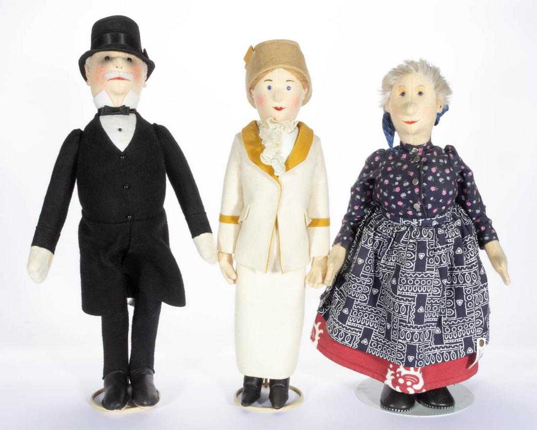 ASSORTED GERMAN STEIFF STUFFED CHARACTER FIGURES, LOT: ASSORTED GERMAN STEIFF STUFFED CHARACTER FIGURES, LOT OF THREE, felt, limited editions with each having a white tag, each with air-brushed facial features and blue or black eyes, each with a Steiff me