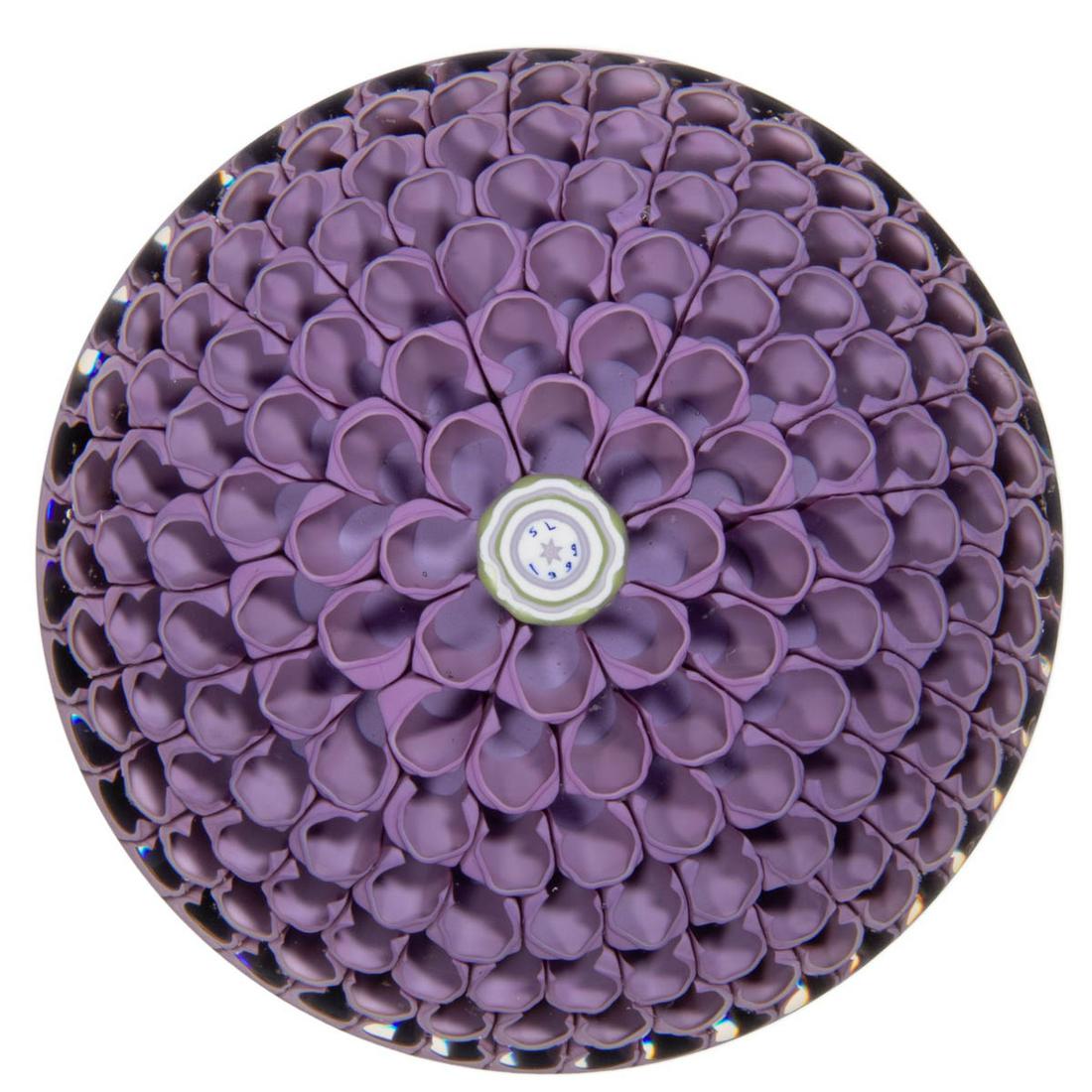 VINTAGE SAINT-LOUIS HONEYCOMB ART GLASS PAPERWEIGHT (1 of 2)