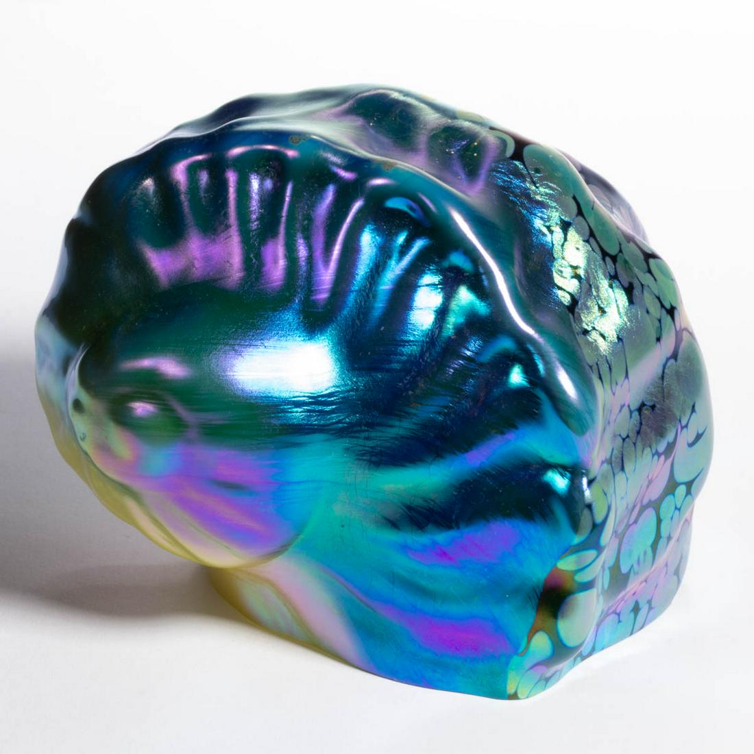 ORIENT AND FLUME FIGURAL SHELL IRIDESCENT STUDIO ART GLASS PAPERWEIGHT (1 of 2)