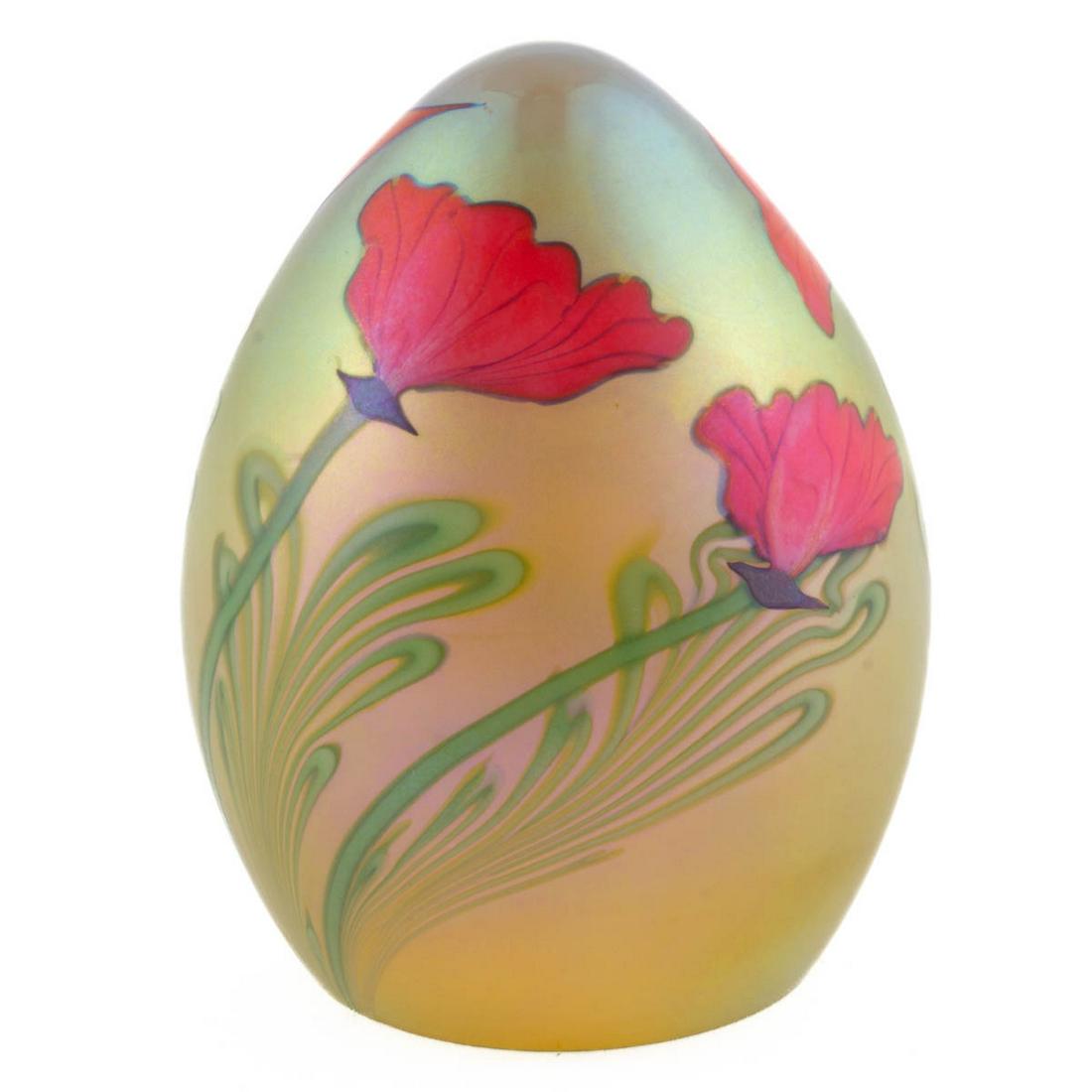 ED ALEXANDER (AMERICAN, XX/XXI) POPPIES IRIDESCENT TORCHWORK STUDIO ART GLASS UPRIGHT PAPERWEIGHT (1 of 3)
