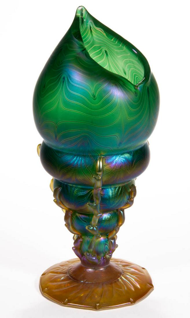 IGOR MULLER (CZECH, B. 1969) FIGURAL IRIDESCENT STUDIO ART GLASS SEASHELL VASE (1 of 2)