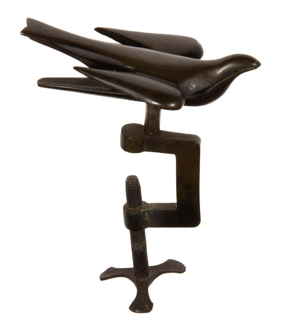 LARGE CAST-BRASS / BRONZE FIGURAL SEWING BIRD CLAMP (1 of 2)
