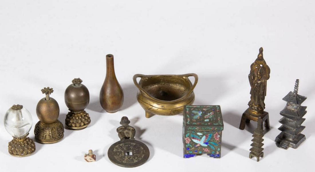 ASSORTED CHINESE AND OTHER ARTICLES, LOT OF 11 (1 of 12)