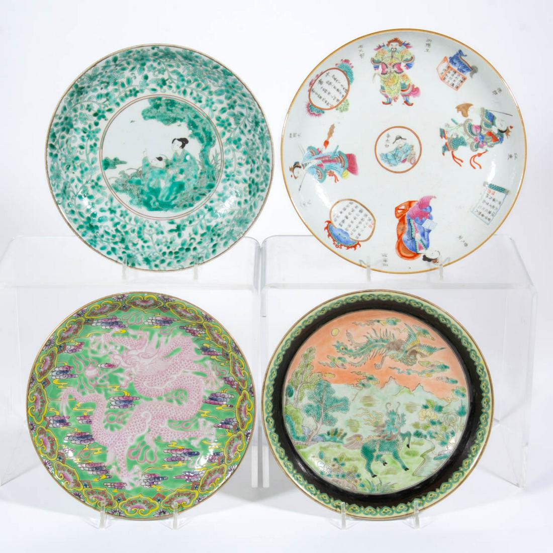 CHINESE EXPORT PORCELAIN FAMILLE ROSE / FAMILLE VERTE PLATES, LOT OF FOUR (1 of 6)