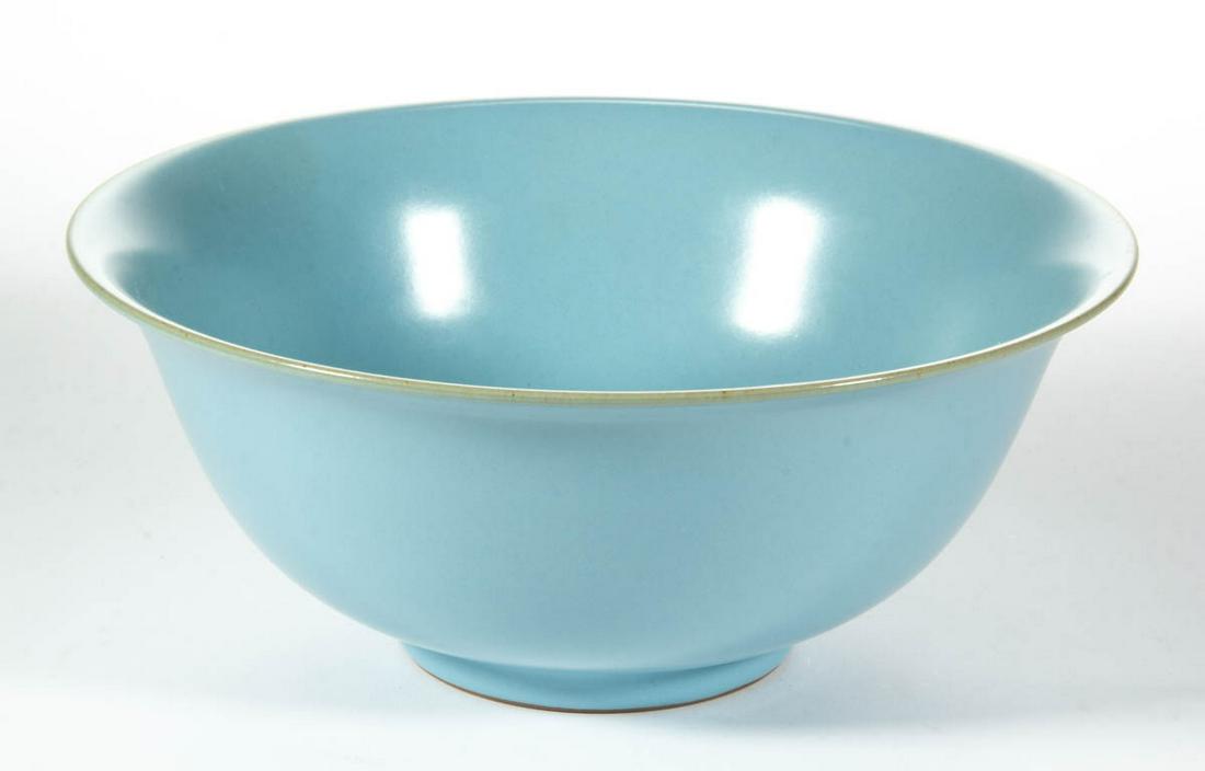 CHINESE QING-STYLE PORCELAIN BOWL (1 of 3)