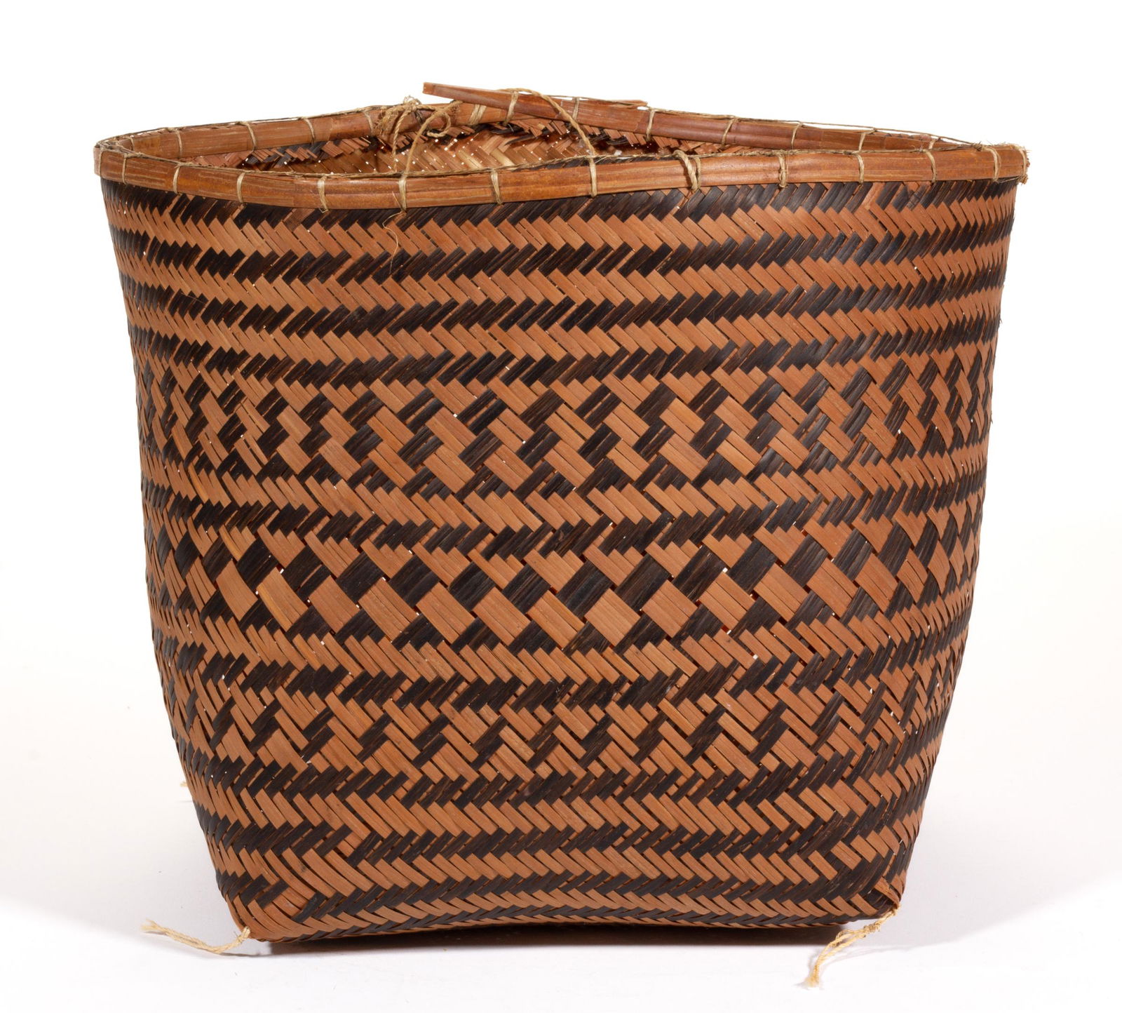 NATIVE AMERICAN CHEROKEE DECORATED WOVEN-SPLINT BASKET (1 of 5)