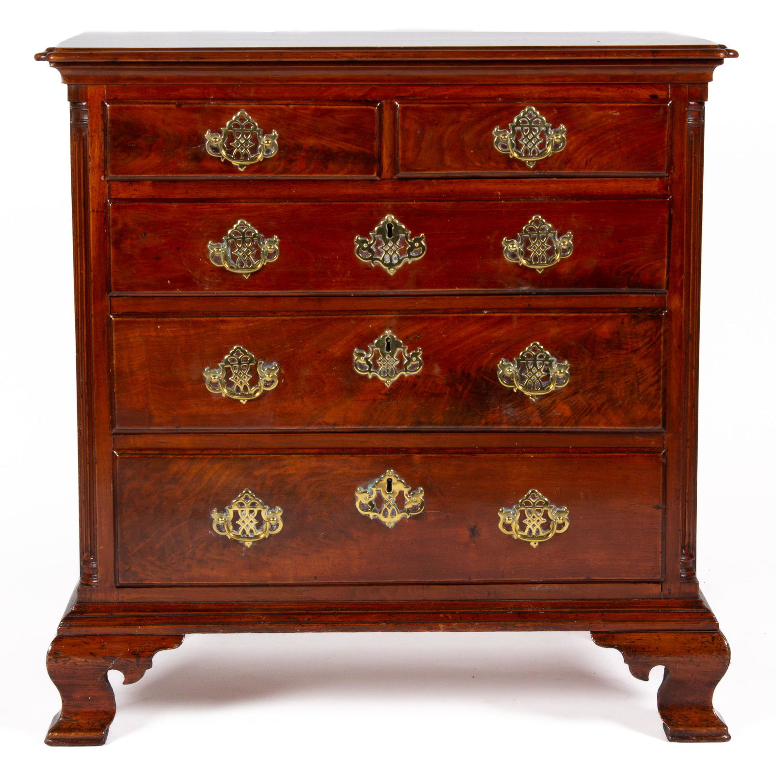 FINE PHILADELPHIA CHIPPENDALE WALNUT CHEST OF DRAWERS (1 of 9)