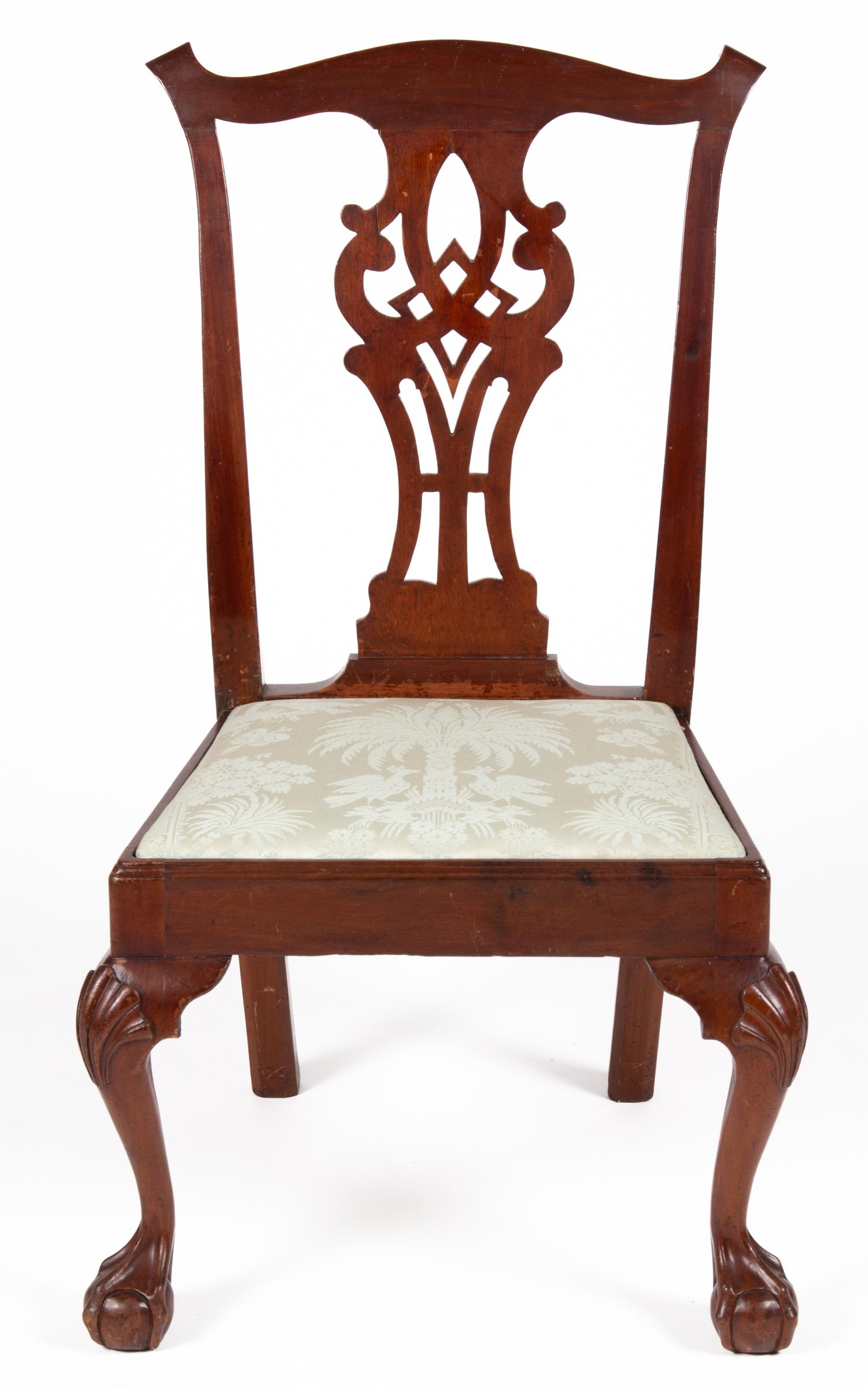 PENNSYLVANIA CHIPPENDALE MAHOGANY SIDE CHAIR: PENNSYLVANIA CHIPPENDALE MAHOGANY SIDE CHAIR, shaped crest rail with voluted ears above a pierced vasiform splat and trapezoidal seat frame with through-mortised side rails, the whole raised on shell-
