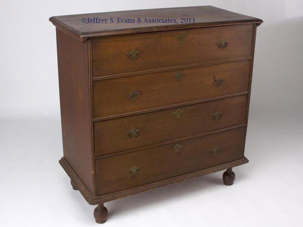 NEW ENGLAND WILLIAM & MARY MULE CHEST: NEW ENGLAND WILLIAM & MARY MULE CHEST, poplar and white pine, hinged single-board top with nailed battens, above a deep well and two full-length lower drawers, applied stile and base moldings, the who