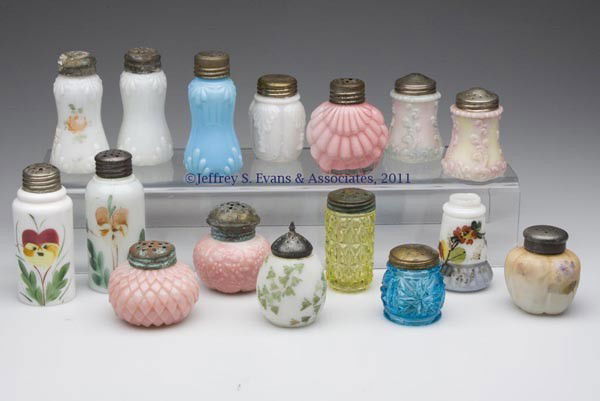 VARIOUS BLOWN-MOLDED AND PRESSED SALT SHAKERS, LOT: VARIOUS BLOWN-MOLDED AND PRESSED SALT SHAKERS, LOT OF 16, various colors, including a pair of opaque white/milk glass Double Fan Band, one with polychrome decoration. Others are single examples. Fifte