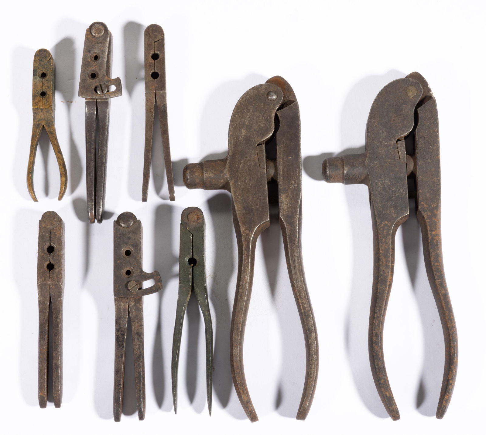 ASSORTED BULLET MOLDS AND RELOADING TOOLS, LOT OF EIGHT, (1 of 1)