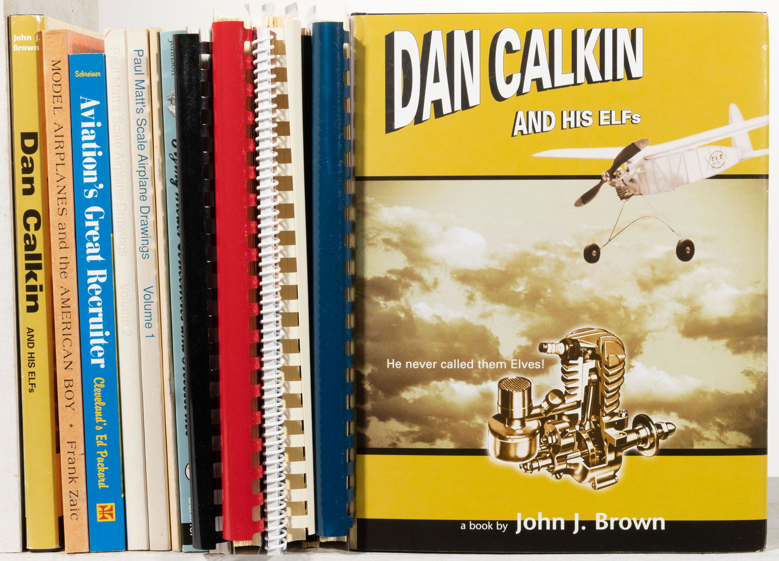 ASSORTED MODEL AIRPLANE REFERENCE VOLUMES, LOT OF 14, (1 of 1)