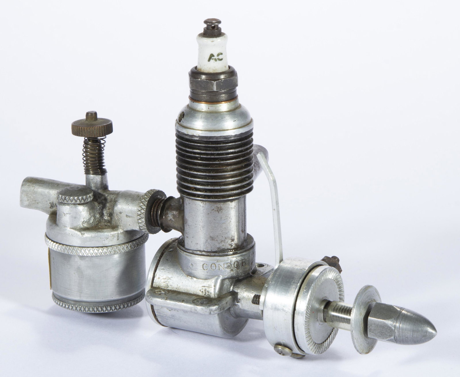 CONDOR MIDGET MOTORS "CONDOR MIDGET" 1938 MODEL AIRPLANE ENGINE, (1 of 2)