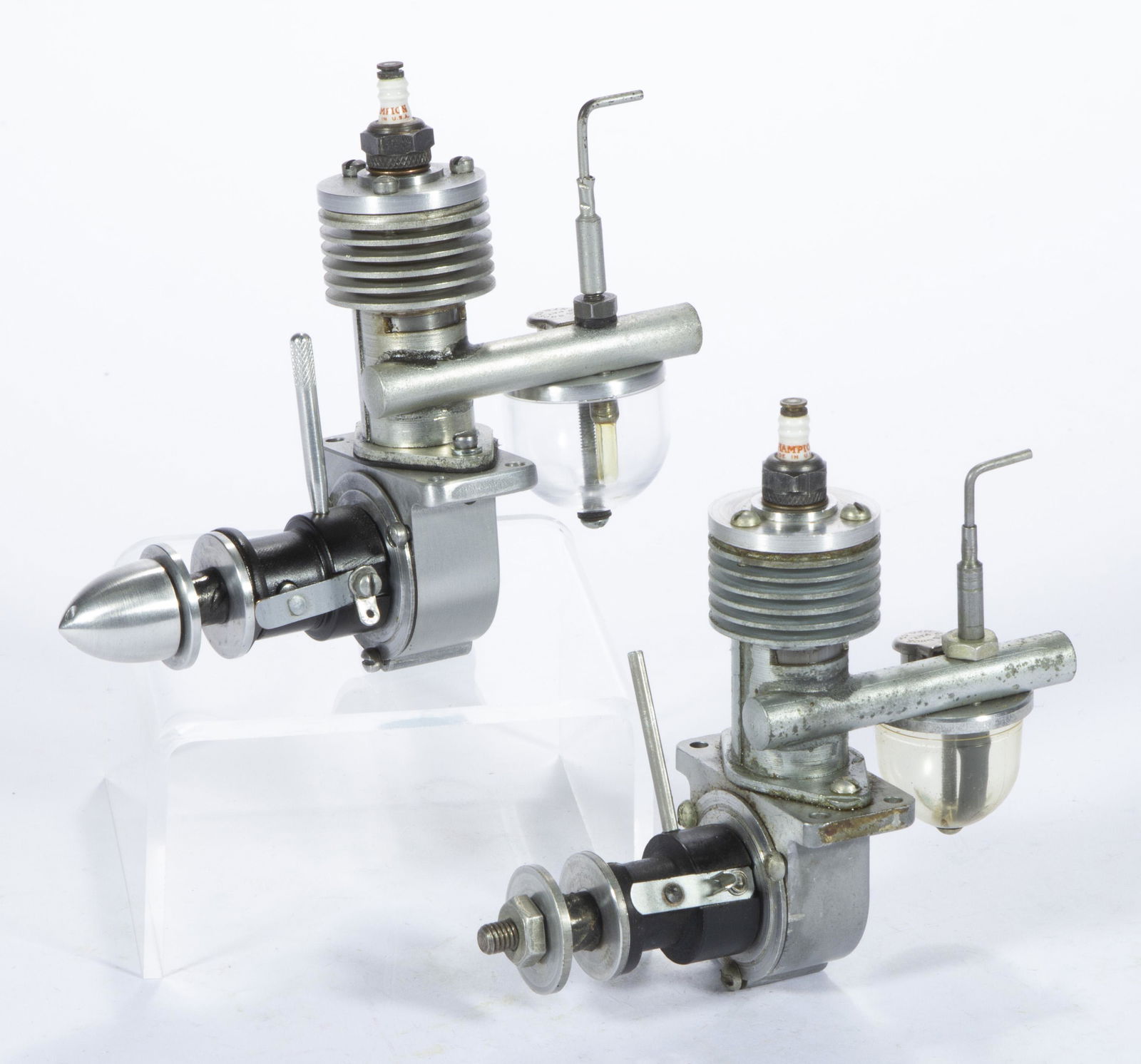 MOLDED INSULATION CO. "COBEY-WAITE" MODEL 1470 MODEL AIRPLANE ENGINES, LOT OF TWO, (1 of 2)