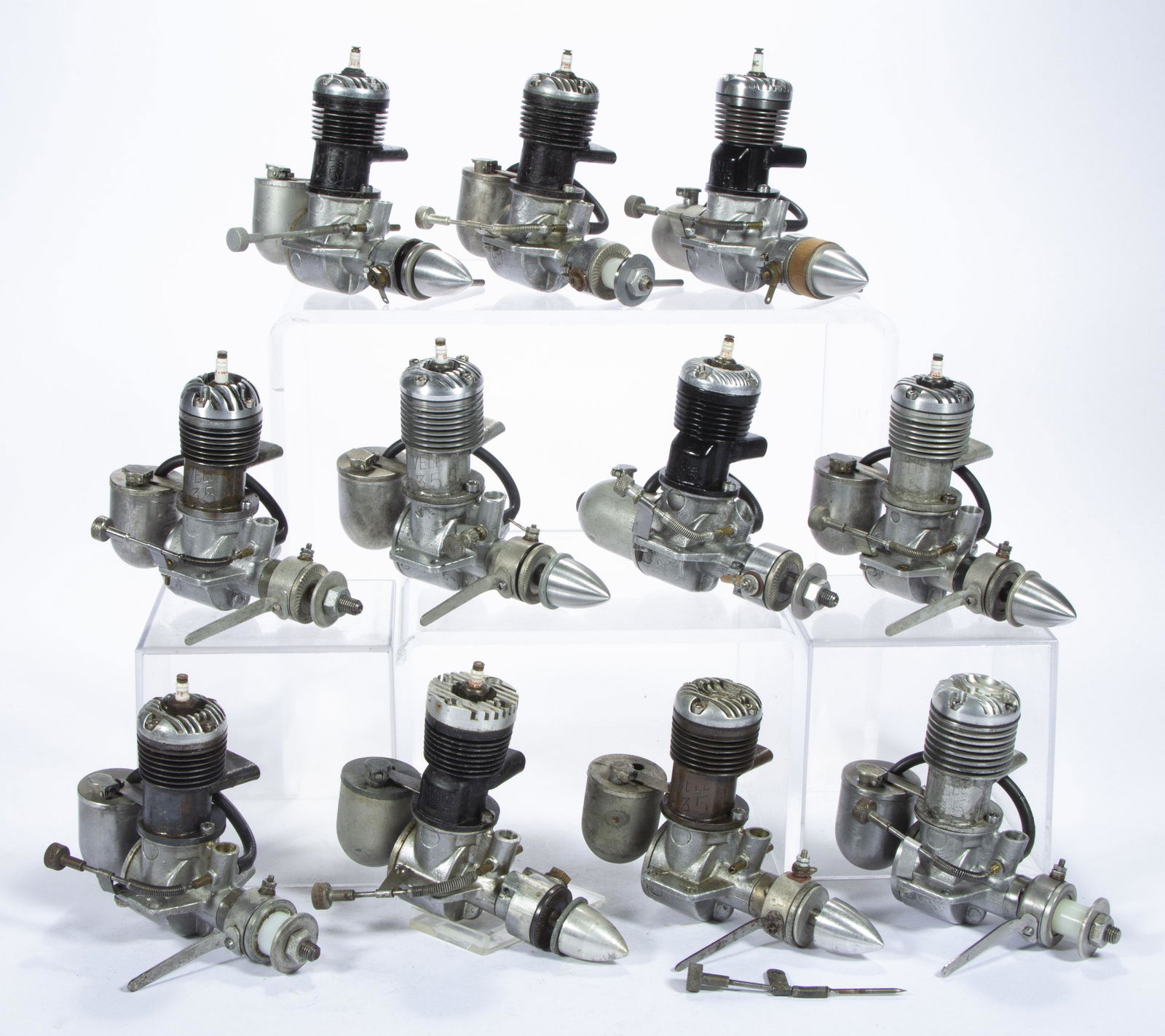 VIVELL MOTORS ASSORTED MODEL NO. 35 MODEL AIRPLANE ENGINES, LOT OF 11, (1 of 2)