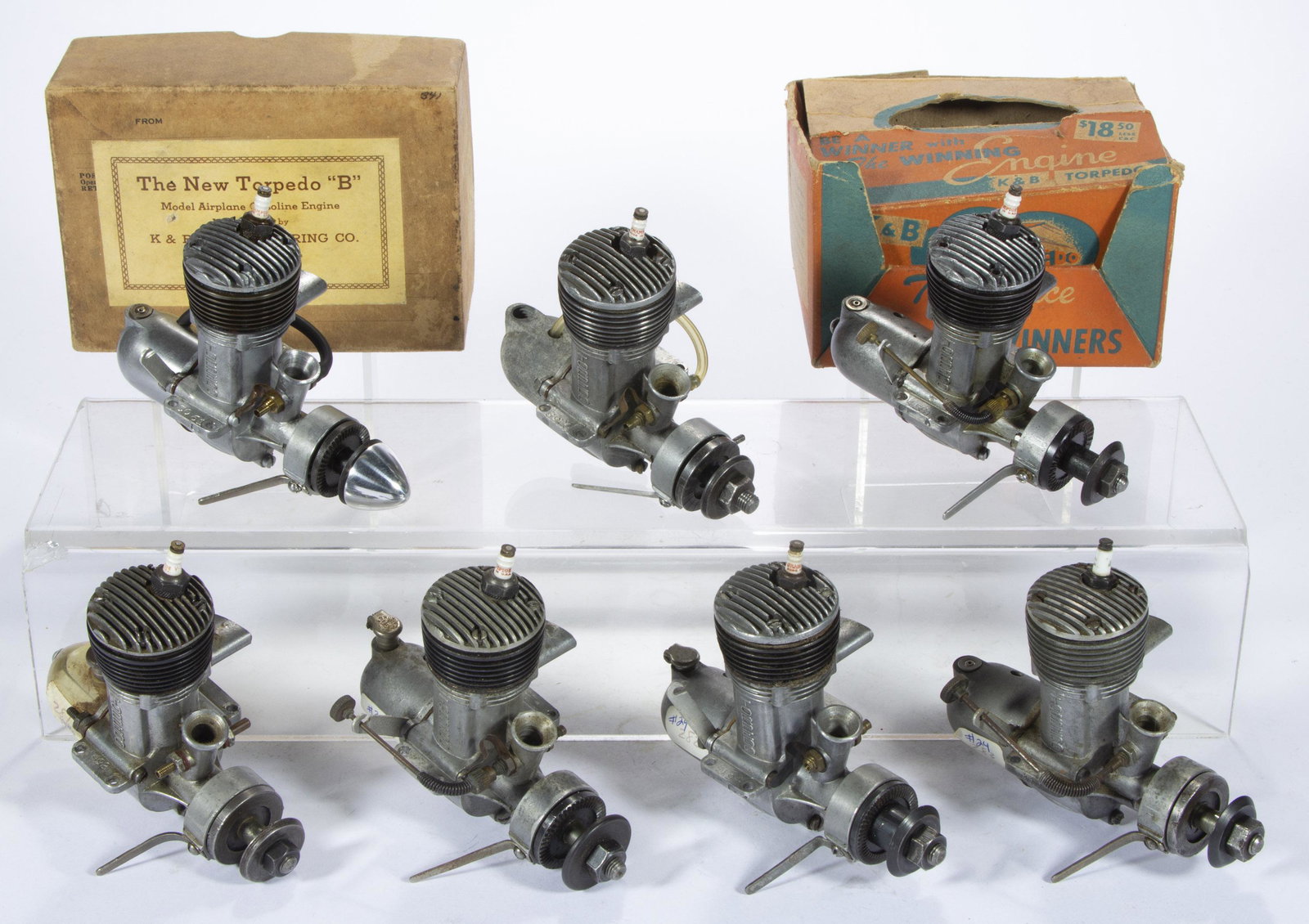 K & B "TORPEDO" MODEL AIRPLANE ENGINES AND PARTS, LOT OF APPROXIMATELY 31 ARTICLES, (1 of 5)